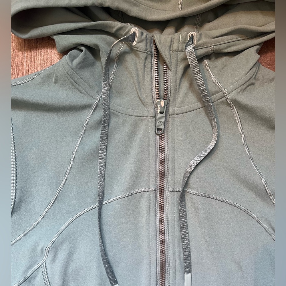 Lululemon Hooded Define Jacket *Nulu - Picture 6 of 8